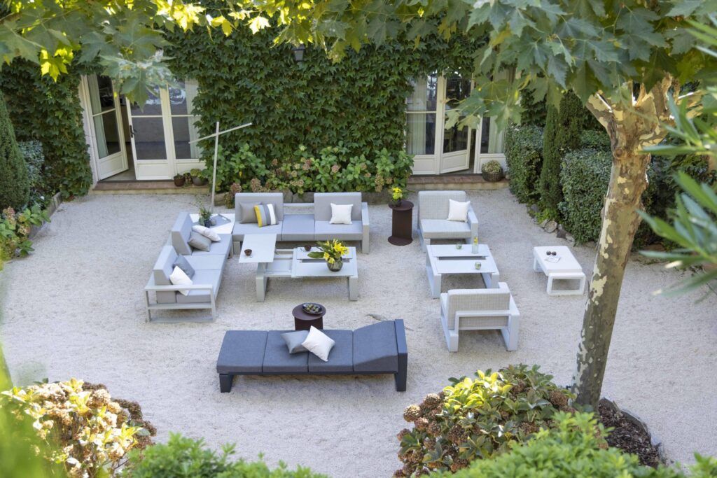 Mobilier d'exterieur pour jardins et terrasses