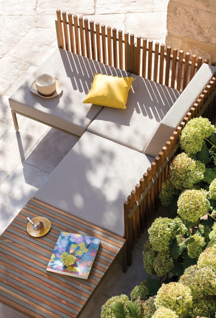 Mobilier d'extérieur de la marque française Ego Paris