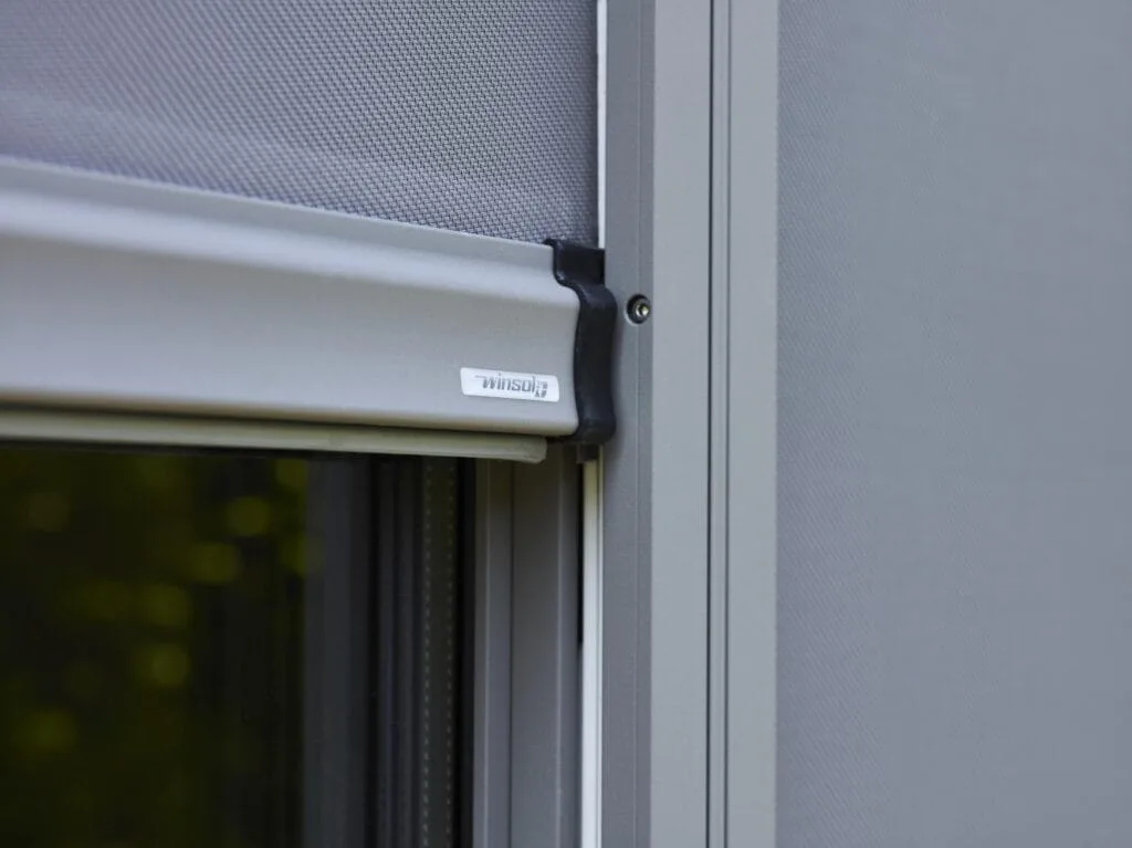Store micro perforé Winsol