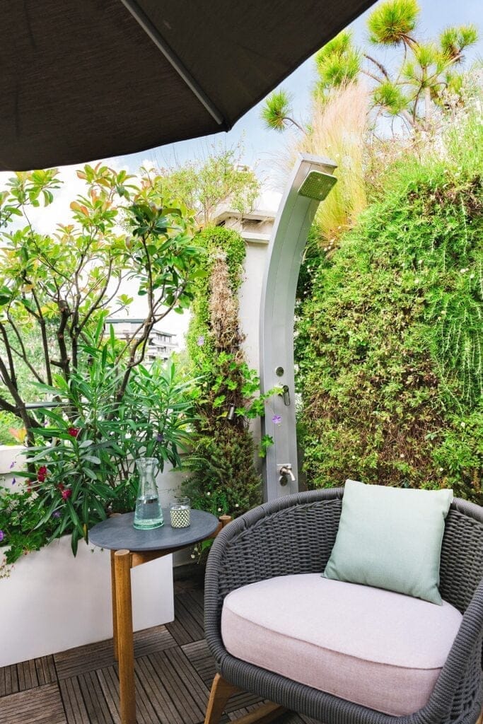 amenagement-toit-terrasse-douche-exterieur-paysagiste-douche