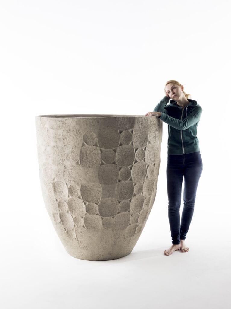 grand pot en argile blanc pour exterieur