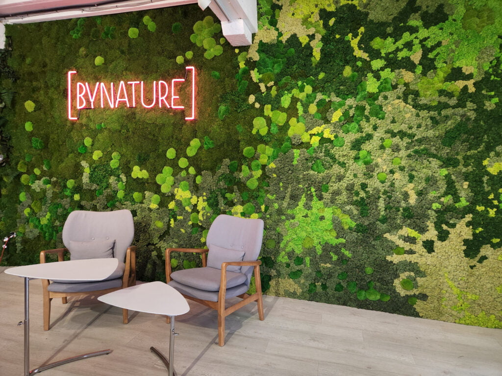 murs végétaux pour les entreprises By Nature