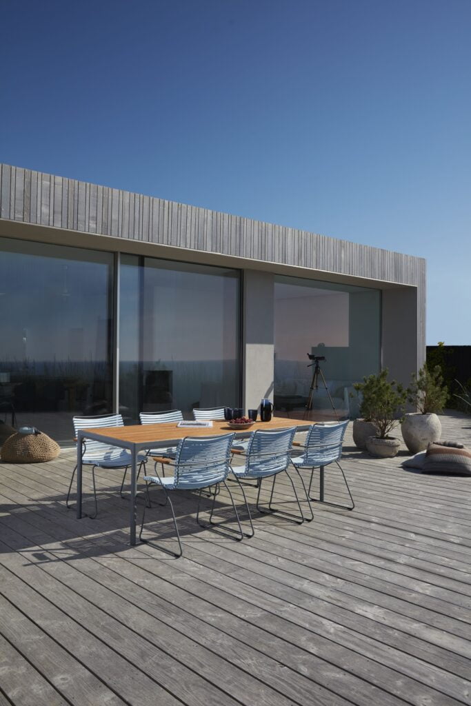 photo de mobilier outdoor Houe sur une terrasse