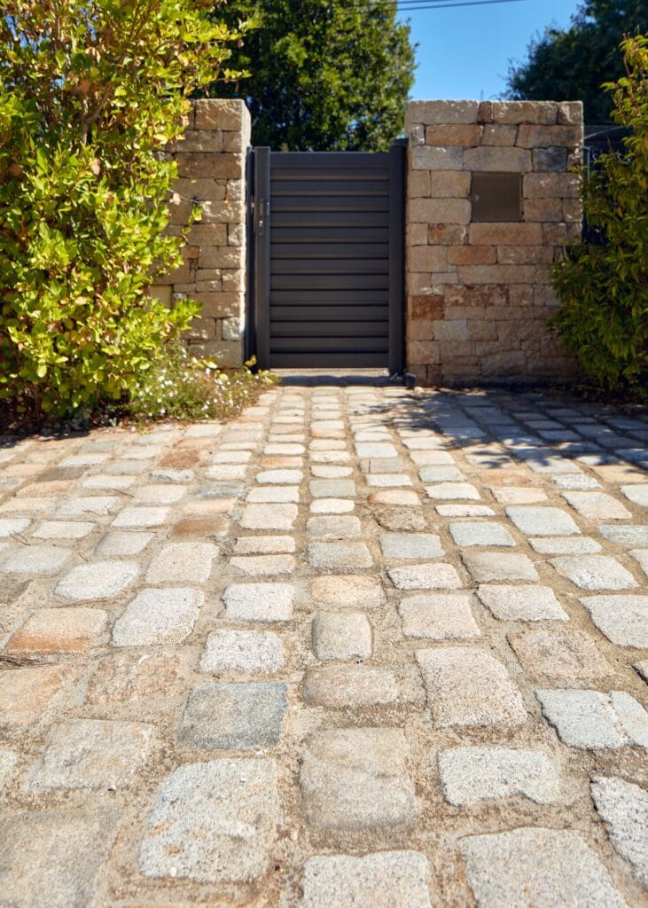 pave de paris en pierre naturelle Cupastone