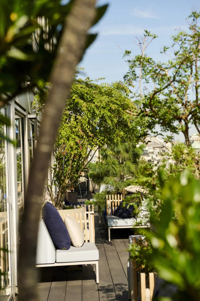 mobilier extérieur Ego Paris sur toit terrasse à Paris