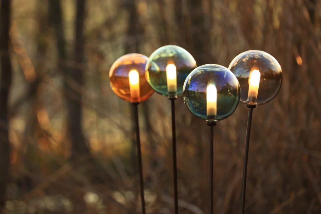 photo de luminaire d'extérieur en forme de bulbes