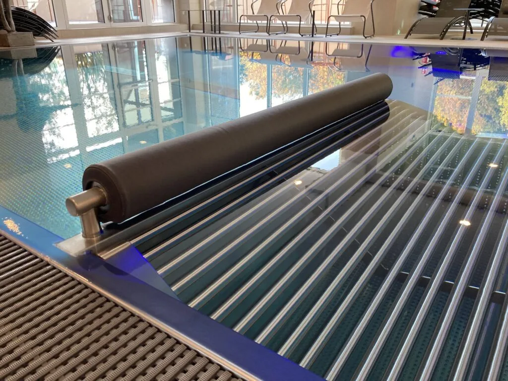 photo d'une piscine en inox